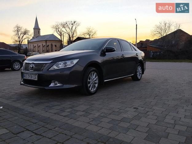 Toyota Camry, 2012г. 2.5л. бензин Ужгород в кредит