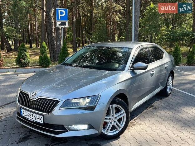 Skoda Superb, 2016г. 2.0л. дизель Луцьк в кредит