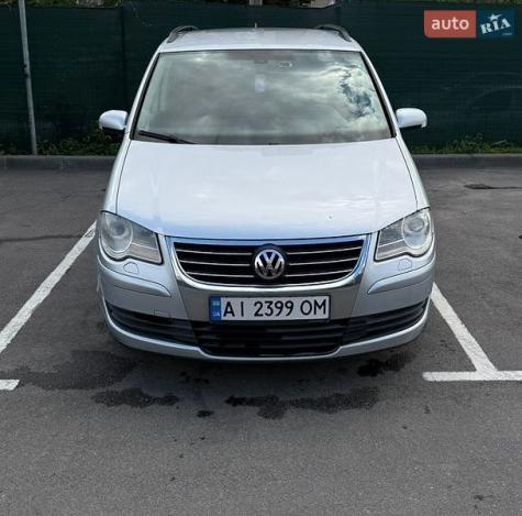 Volkswagen Touran, 2008г. 2.0л. дизель Київ в кредит