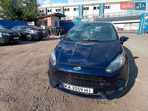 Ford Fiesta, 2016г. 1.6л. бензин Київ в кредит