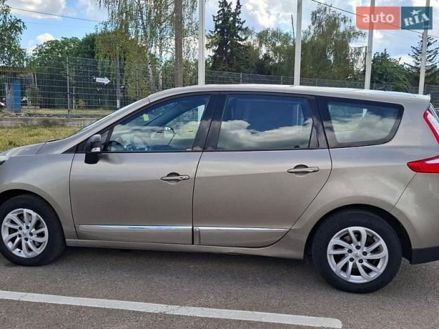 Renault Grand scenic, 2013г. 1.5л. дизель Житомир в кредит