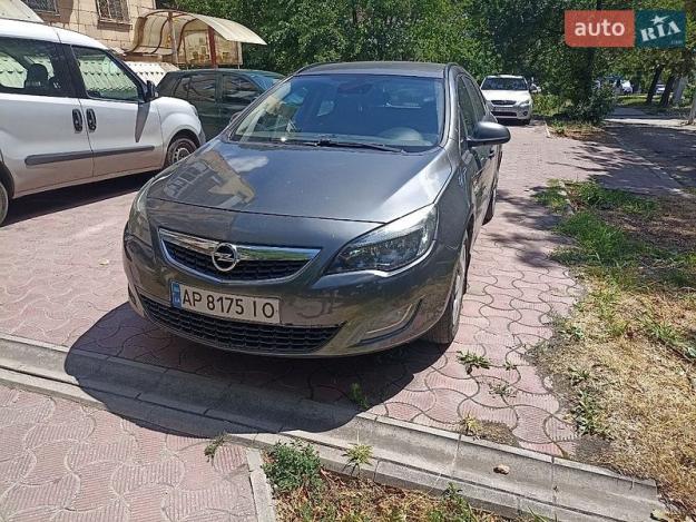 Opel Astra, 2012г. 1.2л. дизель Запоріжжя в кредит