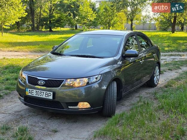 Kia Cerato, 2012г. 1.6л. бензин Дніпро в кредит