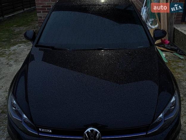 Volkswagen E-golf, 2019г. 0.0л. Електро Рівне в кредит