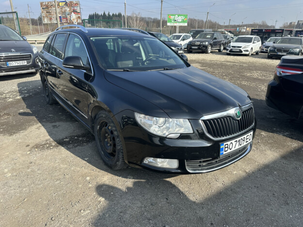 Skoda Superb, 2013г. 2.0л. дизель Тернопіль в кредит