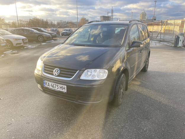 Volkswagen Touran, 2006г. 1.6л. бензин Київ в кредит