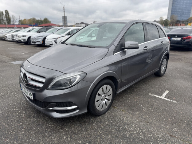 Mercedes-benz B-class, 2016г. 36.0л. Електро Київ в кредит