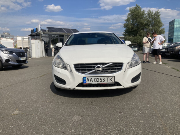 Volvo S60, 2011г. 1.6л. бензин Київ в кредит