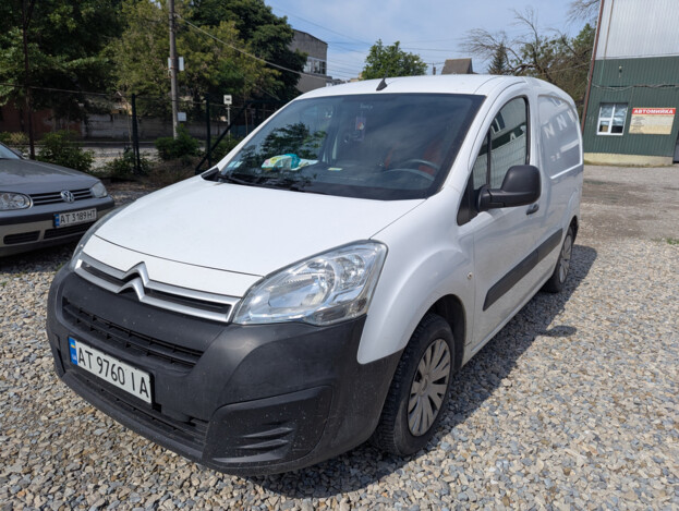 taziki pic 2025 07 000000160371485 10 Citroen Berlingo 2017р. 1.6 дизель, Івано-Франківськ - 13300 грн/міс.