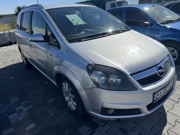 Opel Zafira, 2006г. 1.9л. дизель Кам'янець-Подільський в кредит