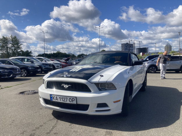 Ford Mustang, 2014г. 3.7л. бензин Київ в кредит