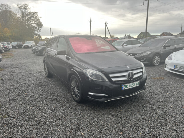 Mercedes-benz B 250e, 2015г. 30.0л. Електро Рівне в кредит