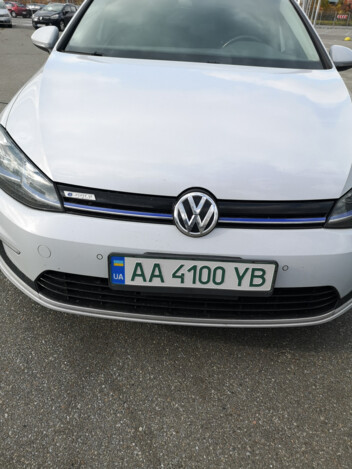 Volkswagen E-golf, 2017г. 36.0л. Електро Київ в кредит