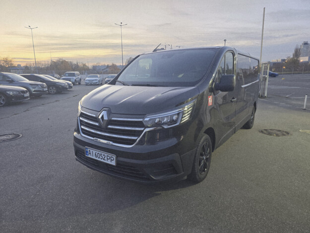 taziki pic 2025 07 000000160442337 19 Renault Trafic 2022р. 2.0 дизель, Київ - 37900 грн/міс.