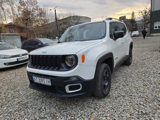 taziki pic 2025 07 000000160447814 12 Jeep Renegade 2016р. 2.4 бензин, Івано-Франківськ - 15300 грн/міс.