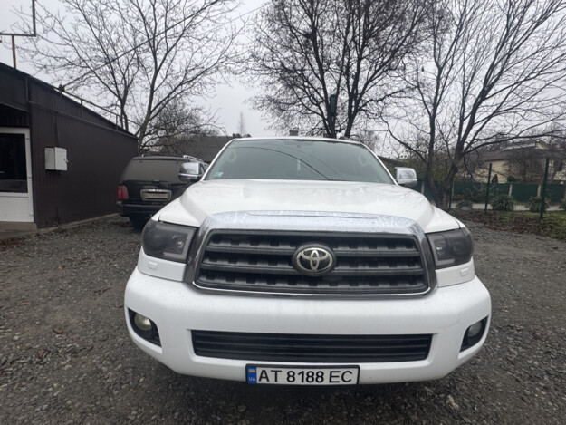 Toyota Sequoia, 2011г. 4.7л. бензин Кам'янець-Подільський в кредит
