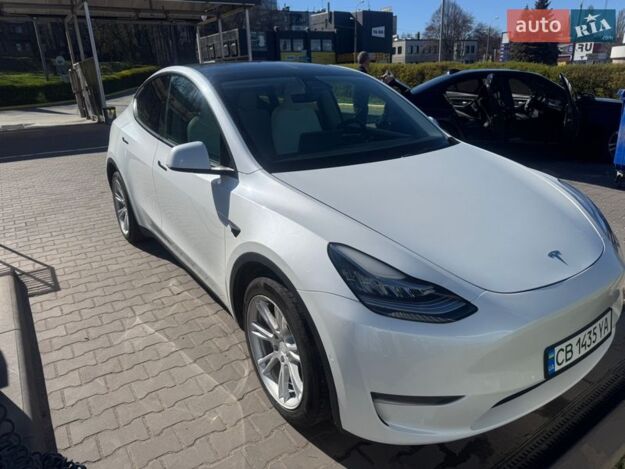 Tesla Model y, 2021г. 82.0л. Електро Харків в кредит