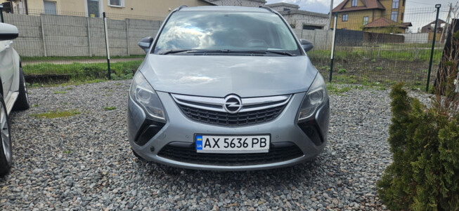 Opel Zafira, 2011г. 1.4л. бензин Харків в кредит