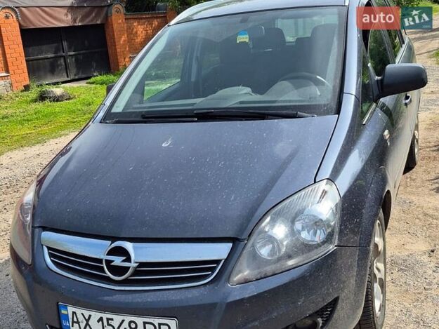 Opel Zafira, 2010г. 1.8л. бензин Харків в кредит