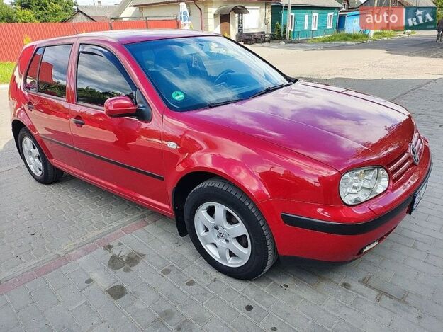 Volkswagen Golf, 2003г. 1.6л. бензин Рівне в кредит