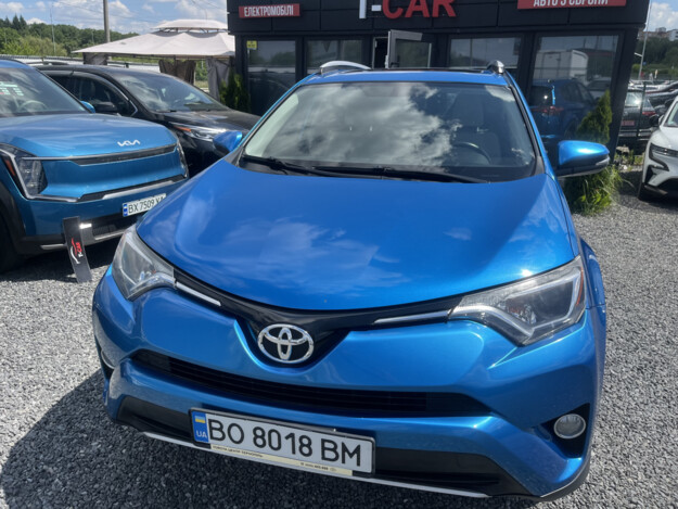 Toyota Rav4, 2016г. 2.5л. гібрид Тернопіль в кредит