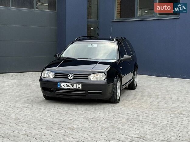 Volkswagen Golf, 2004г. 1.6л. бензин Рівне в кредит