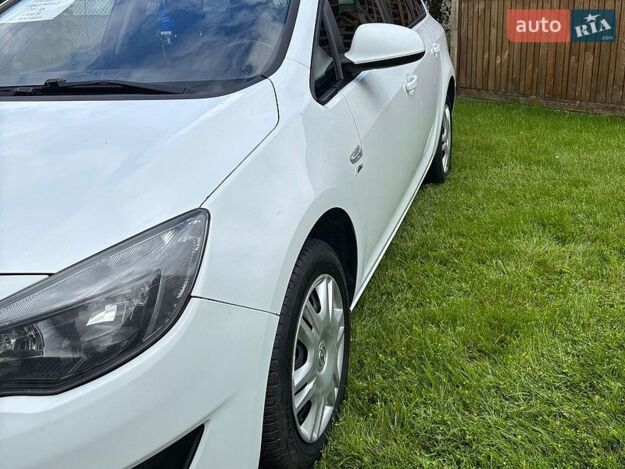 Opel Astra, 2013г. 1.7л. дизель Рівне в кредит
