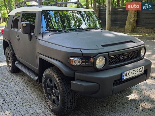 Toyota Fj cruiser, 2008г. 4.0л. бензин Харків в кредит