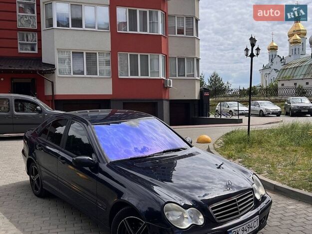 Mercedes-benz C-class, 2005г. 1.8л. бензин Рівне в кредит