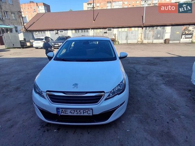 Peugeot 308, 2015г. 1.6л. дизель Полтава в кредит