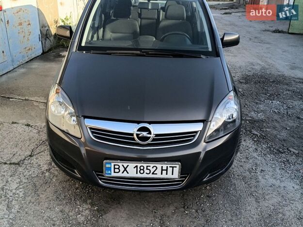 Opel Zafira, 2013г. 1.7л. дизель Хмельницький в кредит