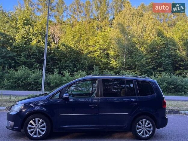 Volkswagen Touran, 2010г. 1.2л. бензин Луцьк в кредит