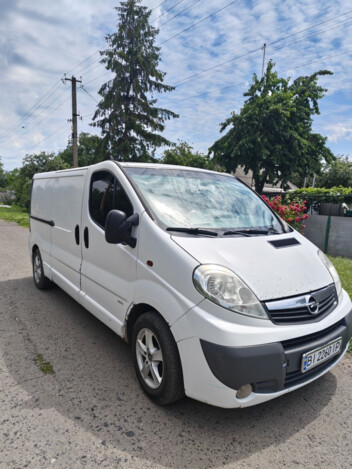 Opel Vivaro, 2010г. 2.0л. дизель Полтава в кредит