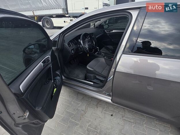 Volkswagen E-golf, 2014г. 0.0л. Електро Тернопіль в кредит