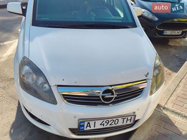 Opel Zafira, 2010г. 1.6л. бензин Київ в кредит