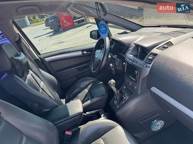 Opel Zafira, 2005г. 1.9л. дизель Львів в кредит