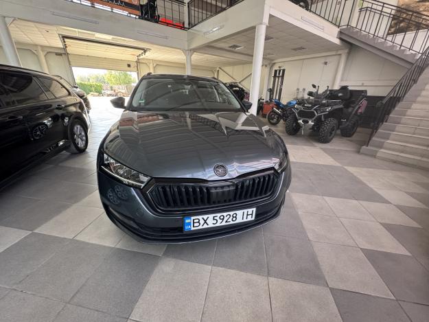Skoda Octavia, 2021г. 1.5л. гібрид Кам'янець-Подільський в кредит