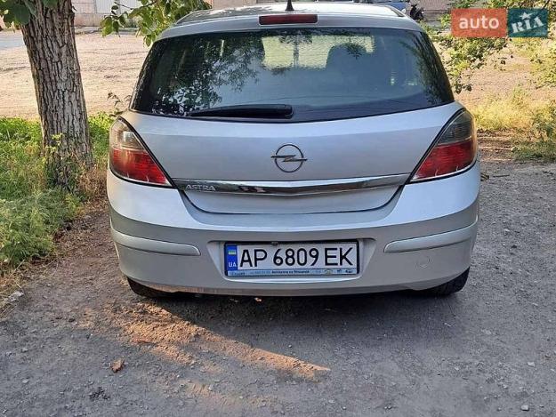 Opel Astra, 2014г. 1.6л. гібрид Запоріжжя в кредит