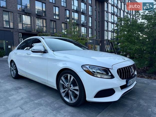 Mercedes-benz C-class, 2017г. 2.0л. бензин Львів в кредит