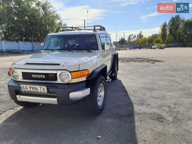 Toyota Fj cruiser, 2007г. 4.0л. бензин Київ в кредит
