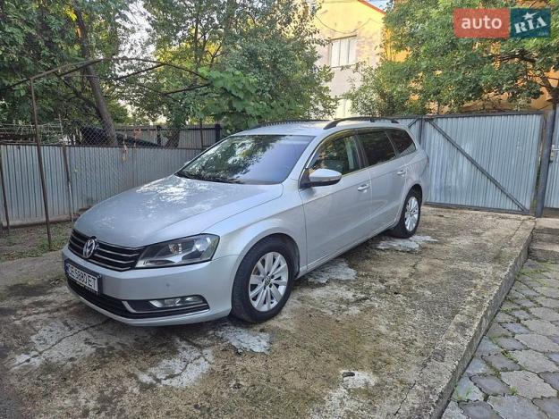 Volkswagen Passat, 2012г. 2.0л. дизель Чернівці в кредит