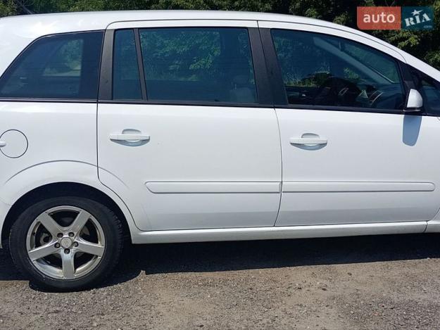Opel Zafira, 2007г. 1.9л. дизель Черкаси в кредит
