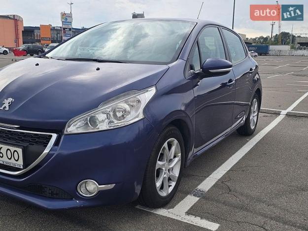 Peugeot 208, 2013г. 1.2л. бензин Київ в кредит