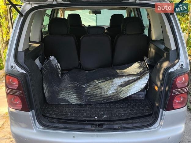 Volkswagen Touran, 2010г. 2.0л. дизель Тернопіль в кредит