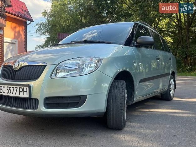 Skoda Fabia, 2009г. 1.2л. бензин Львів в кредит