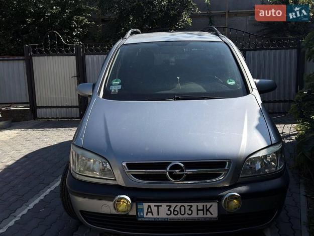 Opel Zafira, 2005г. 1.6л. бензин Івано-Франківськ в кредит