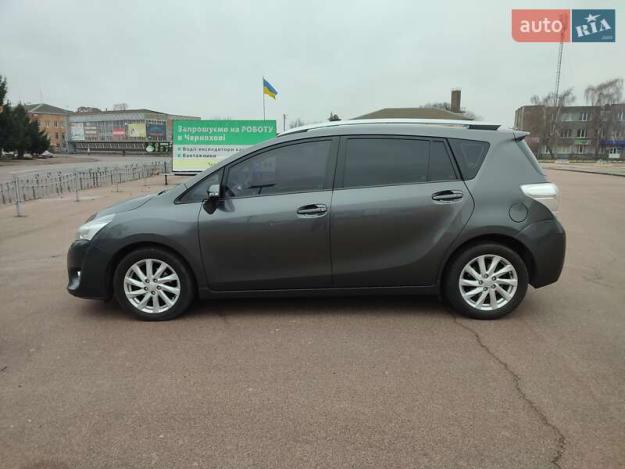 Toyota Verso, 2015г. 1.6л. дизель Житомир в кредит