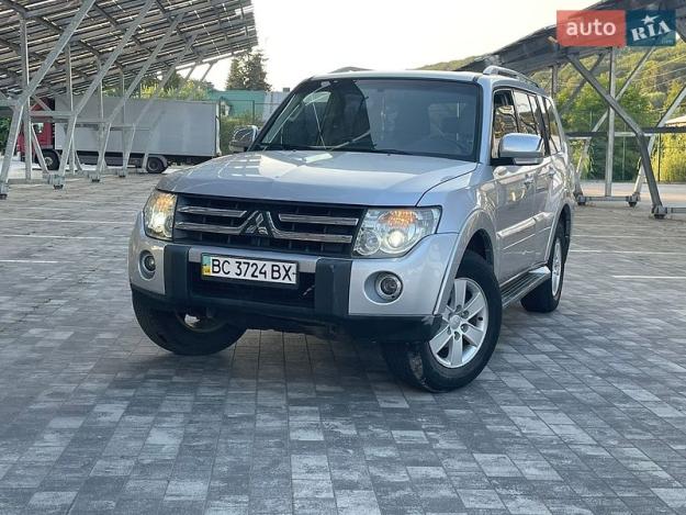 Mitsubishi Pajero, 2008г. 3.0л. бензин Львів в кредит