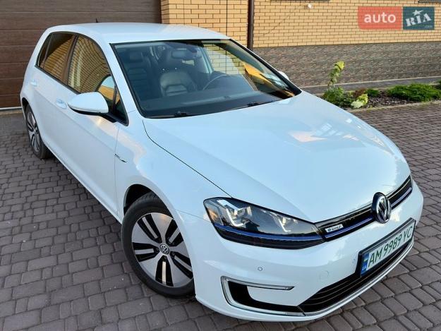 Volkswagen E-golf, 2015г. 0.0л. Електро Житомир в кредит