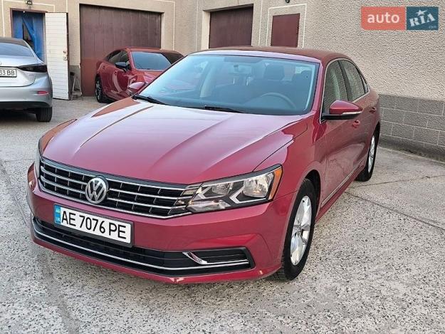 Volkswagen Passat, 2017г. 1.8л. бензин Дніпро в кредит